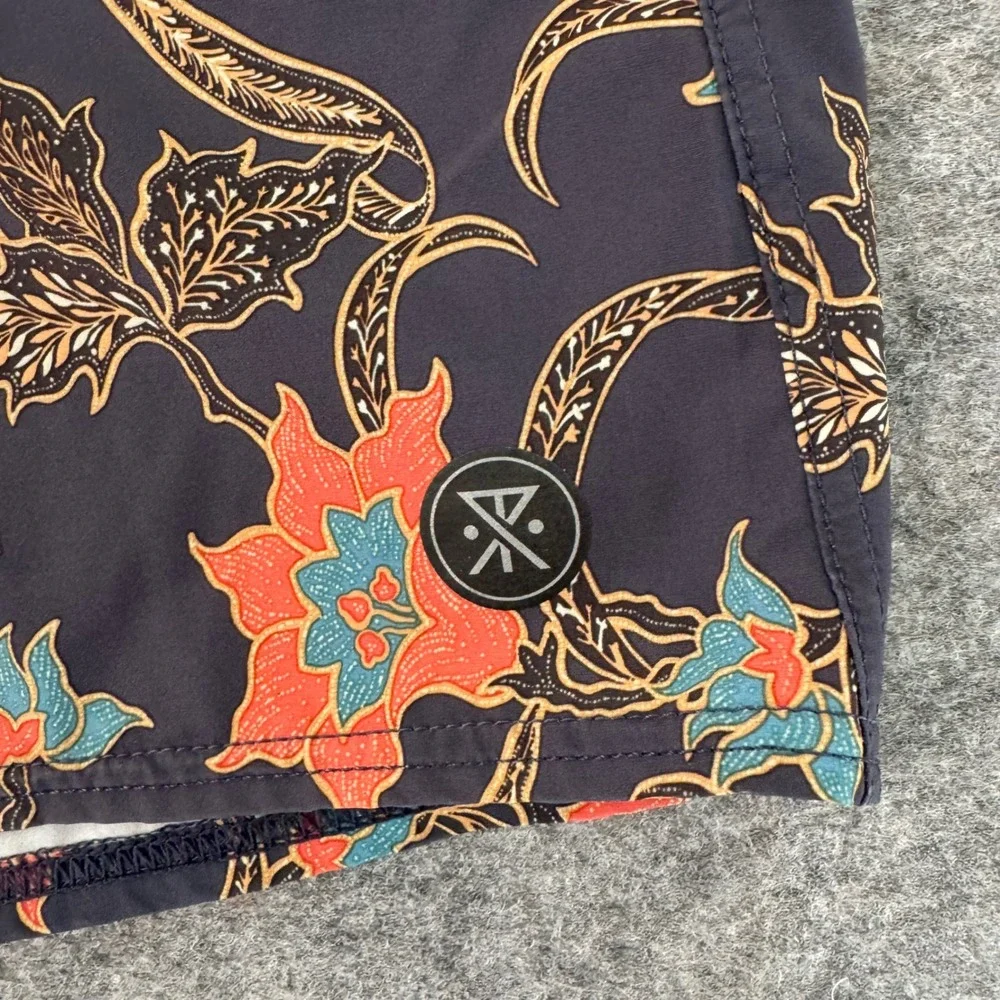 Roark Revival 36x8.5 Gray Floral Passage Batavia Batik Performance Board Shorts